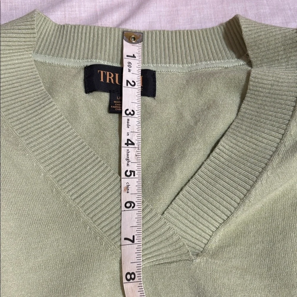 Truth Women’s Light Green V-Neck Sweater L - Picture 7 of 9